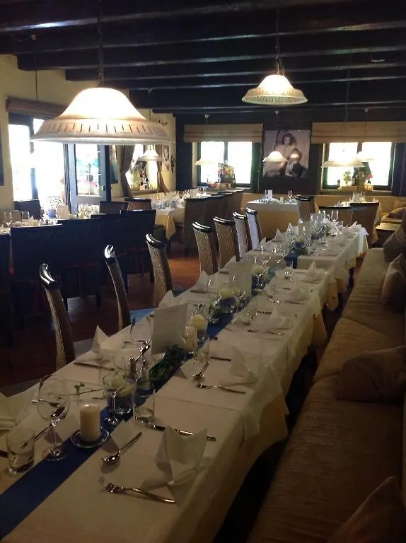 Hotel Carrera Rottach-Egern 3*,